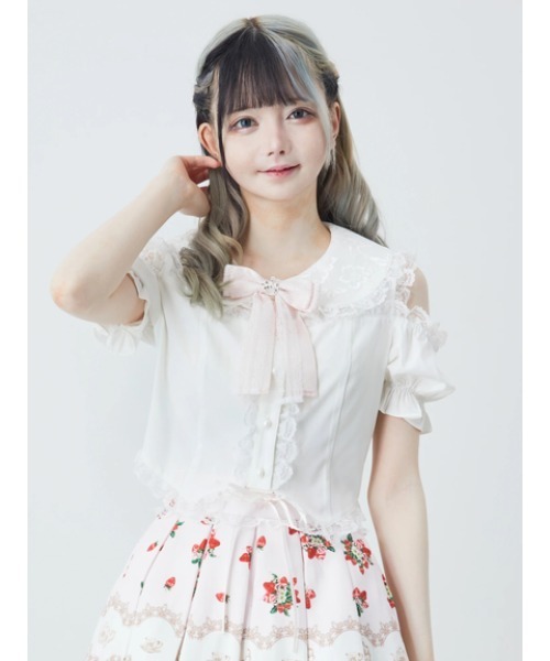 Ank Rouge(アンクルージュ)の「肩あきおリボンブラウス(シャツ/ブラウス・レディース・ブラック/ピンク/レッド・M)」の4枚目の写真