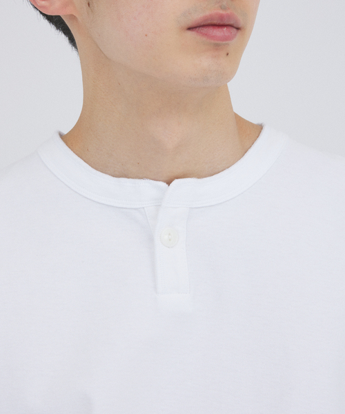 JOURNAL STANDARD(ジャーナルスタンダード)の「OE バック ジャージー ピグメント ヘンリーネック Tシャツ(Tシャツ/カットソー・メンズ・ブラック/サックスブルー/ホワイト/ベージュ系その他・MEDIUM/LARGE)」の14枚目の写真