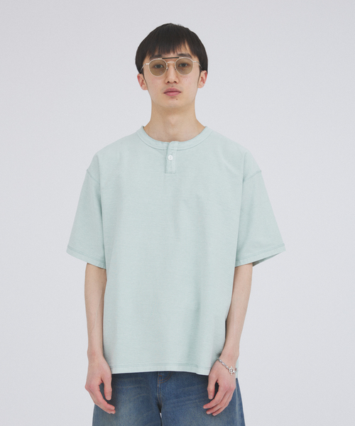 JOURNAL STANDARD(ジャーナルスタンダード)の「OE バック ジャージー ピグメント ヘンリーネック Tシャツ(Tシャツ/カットソー・メンズ・ブラック/サックスブルー/ホワイト/ベージュ系その他・MEDIUM/LARGE)」の21枚目の写真