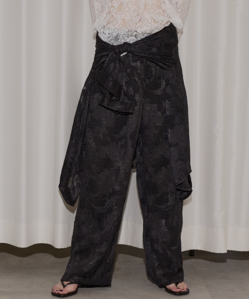 yae（ヤエ）の「Relax jacquard pants / リラックスジャガードパンツ（その他パンツ・レディース・ブラック/ライトブルー・38/36）」の2枚目の写真