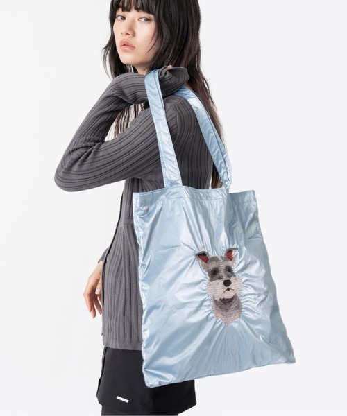 Casselini（キャセリーニ）の「Casselini(キャセリーニ)ナイロンエンブロイダリートート（トートバッグ・レディース・シルバー/ブルー/ブラック・FREE）」の11枚目の写真