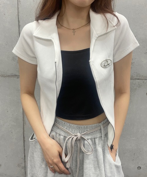ROGER AND RAW（ロジャーアンドロウ）の「プレート付きダブルジップリブトップス（Tシャツ/カットソー・レディース・ホワイト/ブラック/スミクロ・FREE）」の4枚目の写真