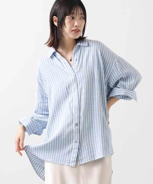 Gready Brilliant(グレディブリリアン)の「LU麻ストライプシャツ(シャツ/ブラウス・レディース・サックスブルー/ベージュ・38)」の2枚目の写真