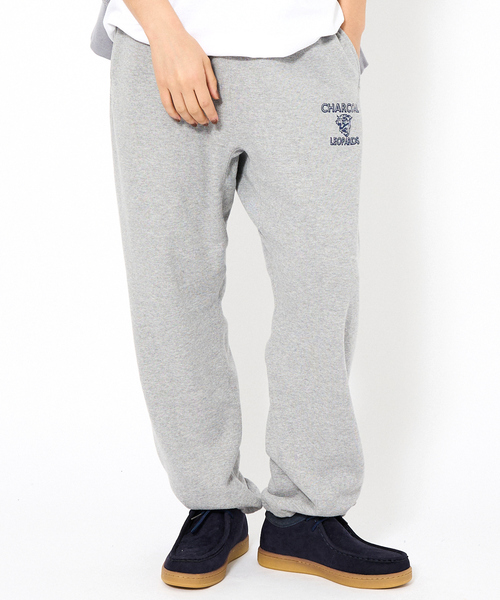 AMERICANA（アメリカーナ）の「【ORIGINAL Charcoal × Americana】Leopards スウェットパンツ / ロゴ【オリジナル チャコール × アメリカーナ】コラボレーション（スウェットパンツ・レディース・グレー/ネイビー・フリー）」の2枚目の写真