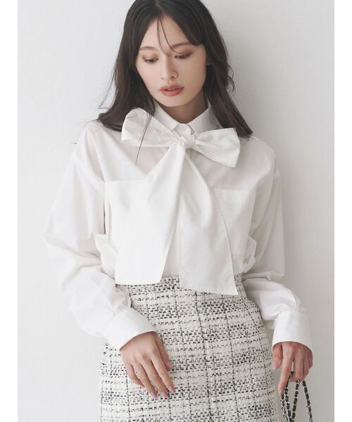 MERCURYDUO(マーキュリーデュオ)の「配色ステッチビッグリボンセットシャツ(シャツ/ブラウス・レディース・オフホワイト/インディゴブルー/ピンク・FREE)」の1枚目の写真