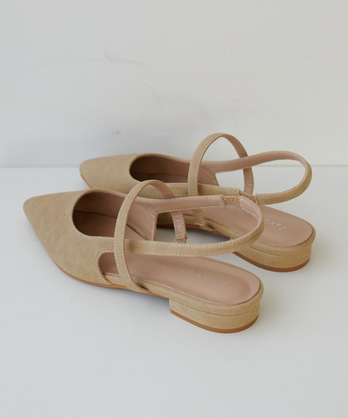 DISCOAT(ディスコート)の「【S~Lサイズ展開】ポインテッドストラップシューズ(パンプス・レディース・ボルドー/ブラウン/サンドベージュ/ブラック系その他/ベージュ/ピンク・LARGE/SMALL/MEDIUM)」の18枚目の写真