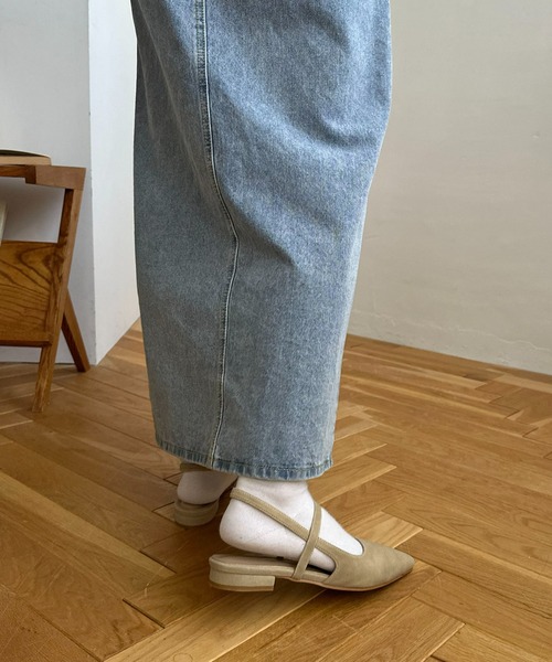 DISCOAT(ディスコート)の「【S~Lサイズ展開】ポインテッドストラップシューズ(パンプス・レディース・ボルドー/ブラウン/サンドベージュ/ブラック系その他/ベージュ/ピンク・LARGE/SMALL/MEDIUM)」の9枚目の写真