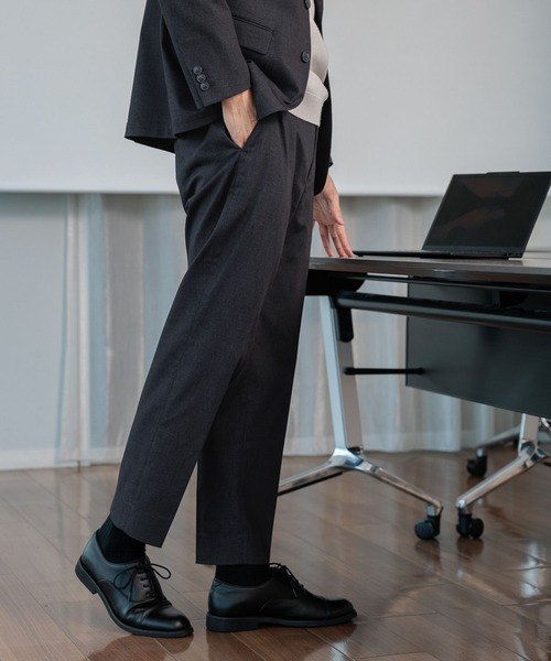 GLOBAL WORK（グローバルワーク）の「アーバンデニムスラックス/452629（スラックス・メンズ・ネイビー系9/ブラウン/ネイビー系8・XS/S/M/L/XL/XXL）」の13枚目の写真