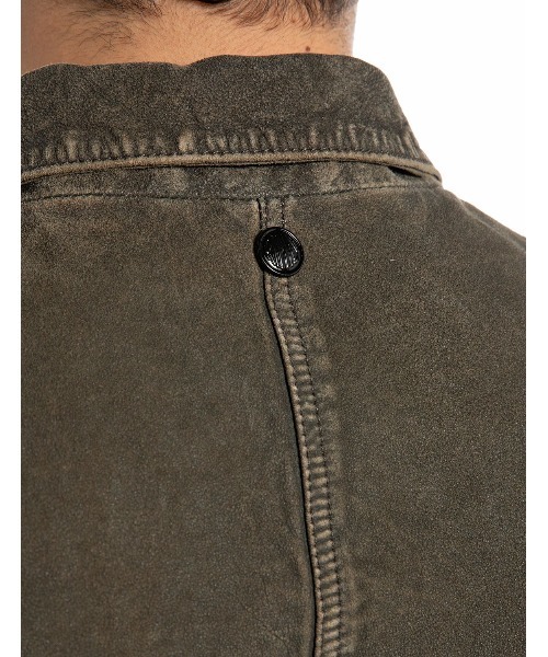 REPLAY（リプレイ）の「ヴィンテージ ウォッシュゴートスウェードジャケット（カバーオール・メンズ・グレー・SMALL）」の7枚目の写真