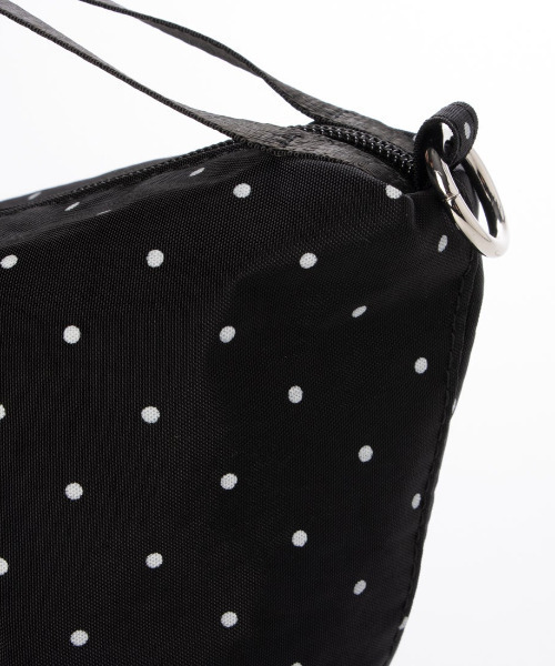 cache cache(カシュ カシュ)の「VERYコラボ カシュカシュ cachecache / ナイロンドローコード2wayショルダー(ショルダーバッグ・レディース・ホワイト系その他/ネイビー系・FREE)」の8枚目の写真