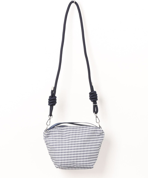 cache cache(カシュ カシュ)の「VERYコラボ カシュカシュ cachecache / ナイロンドローコード2wayショルダー(ショルダーバッグ・レディース・ホワイト系その他/ネイビー系・FREE)」の19枚目の写真