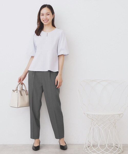 index（インデックス）の「《S-LLサイズ》バルーンスリーブペプラムトップス【洗濯機洗い可/接触冷感/UVケア】（Tシャツ/カットソー・レディース・サックスブルー/ブラック/オフホワイト・38/40/42/36）」の14枚目の写真