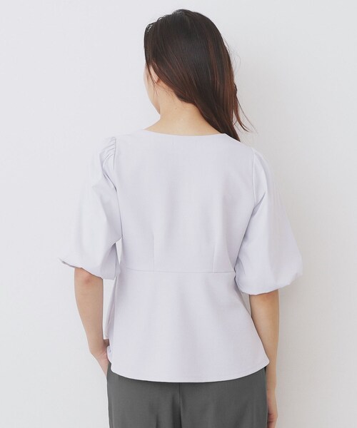 index（インデックス）の「《S-LLサイズ》バルーンスリーブペプラムトップス【洗濯機洗い可/接触冷感/UVケア】（Tシャツ/カットソー・レディース・サックスブルー/ブラック/オフホワイト・38/40/42/36）」の22枚目の写真