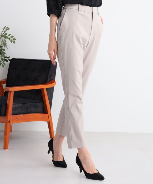 GALLORIA(ギャローリア)の「【キレメクパンツ】はっ水・ストレッチ すっきりスリムパンツ(その他パンツ・レディース・ブラック/ブルー/ライトグレー・S/M/L/LL)」の1枚目の写真