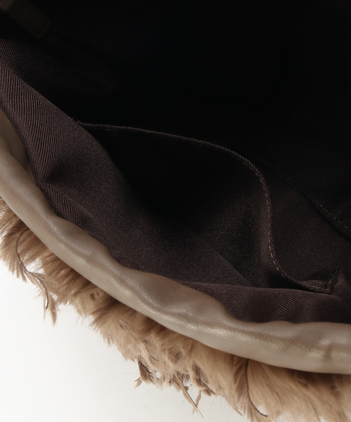 B.C STOCK（ベーセーストック）の「T.S.L/ティーエスエル フェザーヤーン2WAYショルダー（ショルダーバッグ・レディース・ブラック/チャコールグレー/アイボリー・FREE）」の13枚目の写真