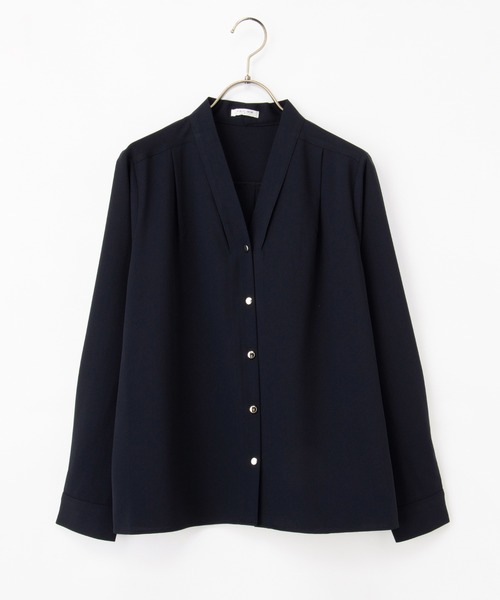 Honeys（ハニーズ）の「【抗菌防臭】Ｖネックブラウス（シャツ/ブラウス・レディース・ダークグリーン/ホワイト/ホワイト系その他/モカ/ネイビー・S/M/LL/L/3L）」の6枚目の写真