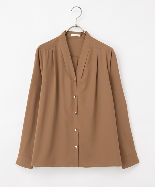 Honeys（ハニーズ）の「【抗菌防臭】Ｖネックブラウス（シャツ/ブラウス・レディース・ダークグリーン/ホワイト/ホワイト系その他/モカ/ネイビー・S/M/LL/L/3L）」の8枚目の写真