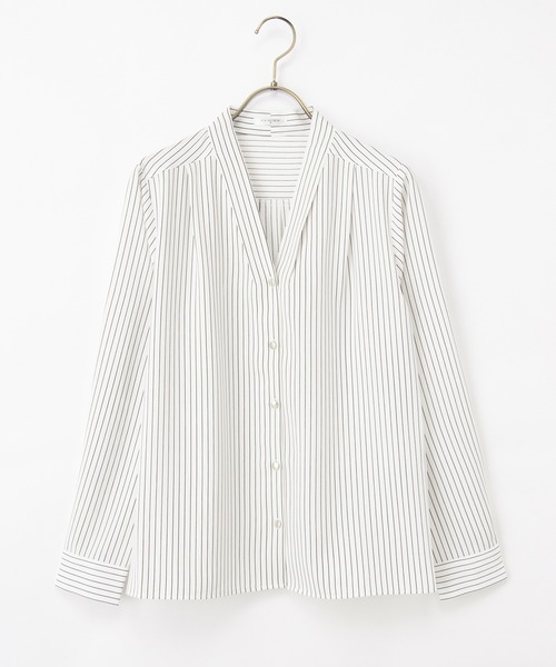 Honeys（ハニーズ）の「【抗菌防臭】Ｖネックブラウス（シャツ/ブラウス・レディース・ダークグリーン/ホワイト/ホワイト系その他/モカ/ネイビー・S/M/LL/L/3L）」の12枚目の写真