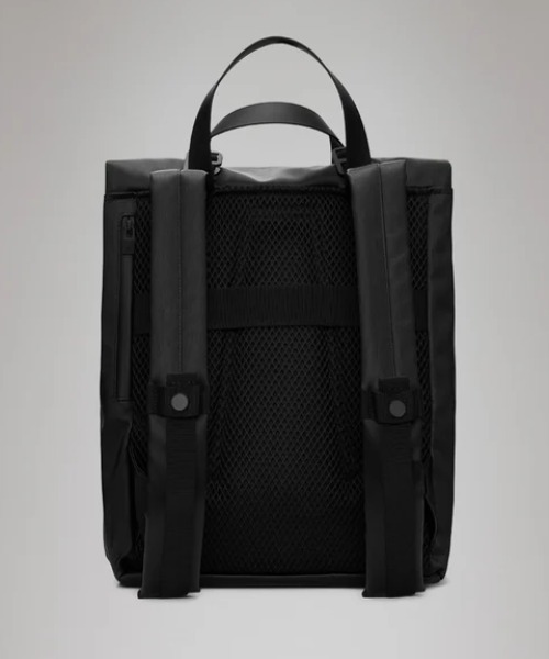 RAINS（レインズ）の「RAINS/レインズ/2ウェイトートバックパック/12940（バックパック/リュック・メンズ・ブラック・F）」の4枚目の写真