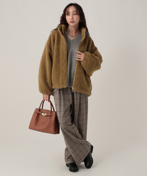 Elura（エルーラ）の「スタンドボアブルゾン/598143（その他アウター・レディース・グレー/キャメル/ダークブラウン・FREE）」の9枚目の写真