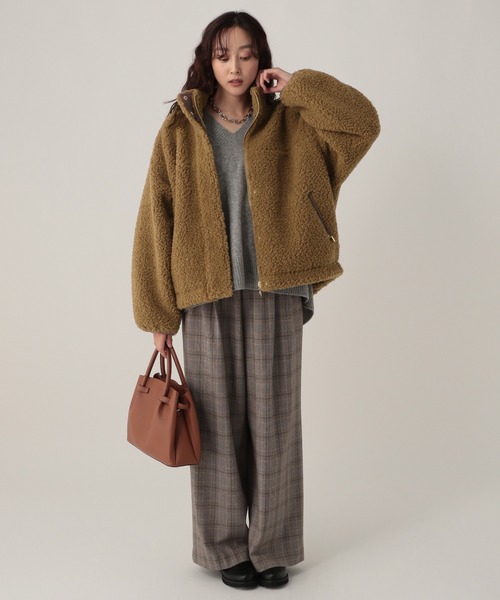 Elura（エルーラ）の「スタンドボアブルゾン/598143（その他アウター・レディース・グレー/キャメル/ダークブラウン・FREE）」の12枚目の写真