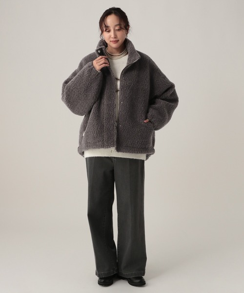 Elura（エルーラ）の「スタンドボアブルゾン/598143（その他アウター・レディース・グレー/キャメル/ダークブラウン・FREE）」の6枚目の写真