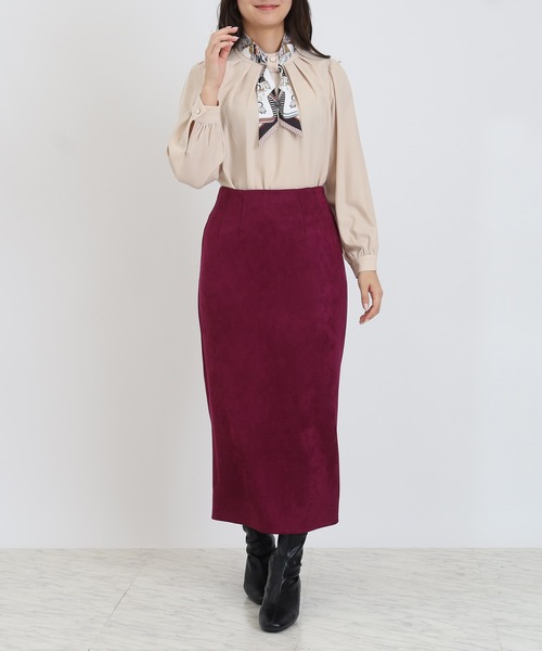 TRUDEA（トルディア）の「スエードナロータイトスカート（スカート・レディース・ワイン/ブラウン/キャメル・MEDIUM）」の14枚目の写真