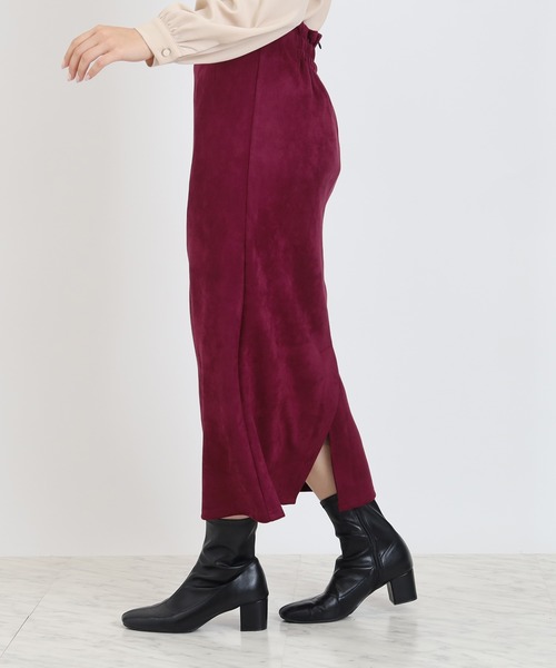 TRUDEA（トルディア）の「スエードナロータイトスカート（スカート・レディース・ワイン/ブラウン/キャメル・MEDIUM）」の11枚目の写真