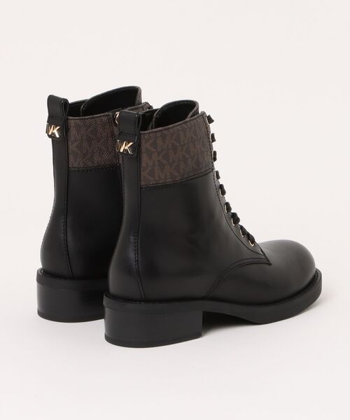 MICHAEL KORS(マイケルコース)の「LYLE レザー & シグネチャーロゴ コンバットブーツ(ブーツ・レディース・ブラウン系その他・7/6.5/6/8/7.5/5.5/5)」の5枚目の写真