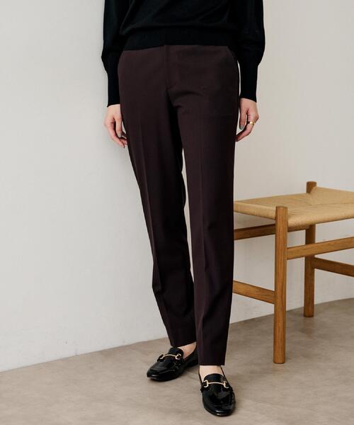 UNTITLED（アンタイトル）の「【あったか素材/ストレッチ性】裏起毛テーパードパンツ（その他パンツ・レディース・オフホワイト/ナチュラル/ブラック/ダークブラウン・04/03/02/01/00/50/48/46/44/42）」の3枚目の写真