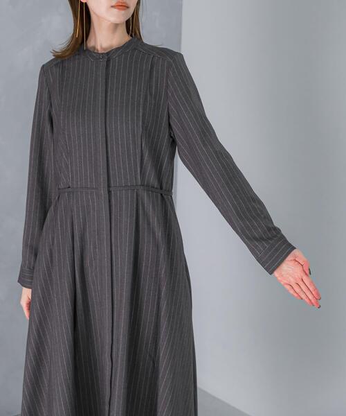 URBAN RESEARCH ROSSO WOMEN（アーバンリサーチ　ロッソ）の「『WEB限定』イレギュラーヘムワンピース（ワンピース・レディース・ネイビー/ブラウン/グレー・FREE）」の18枚目の写真