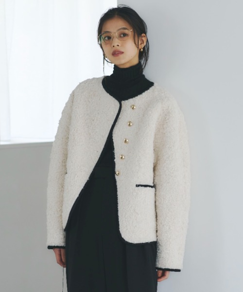 anuans（アニュアンス）の「ECOPELパイピングボアジャケット（ノーカラージャケット・レディース・ダークブラウン/アイボリー・SMALL/MEDIUM）」の3枚目の写真