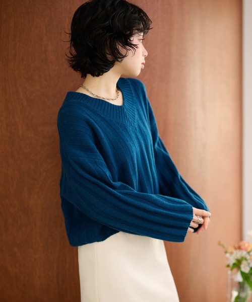 LAULEN(ローレン)の「wool wide lib short knit /ウールワイドリブコンパクトニットプルオーバー(ニット/セーター・レディース・ブルー/チャコールグレー/アイボリー・FREE)」の6枚目の写真