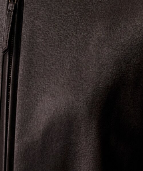 UNTITLED（アンタイトル）の「【着丈短め/柔らかな質感】ラムレザージャケット（ライダースジャケット・レディース・ダークブラウン/ブラック・48/44/04/03/02/01/00）」の15枚目の写真