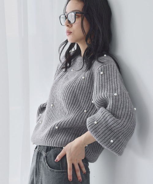ELFRANK(エルフランク)の「パール付き ボリュームスリーブ ニット プルオーバー【洗える】(ニット/セーター・レディース・アイボリー/ブラック/グレー・FREE)」の16枚目の写真