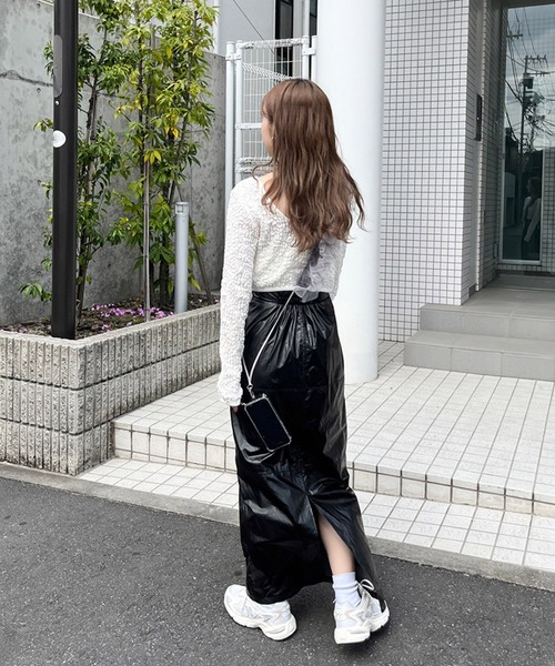 Flugge（フラッジー）の「メタリックストレートスカート（スカート・レディース・ブラック/ホワイト・FREE）」の5枚目の写真