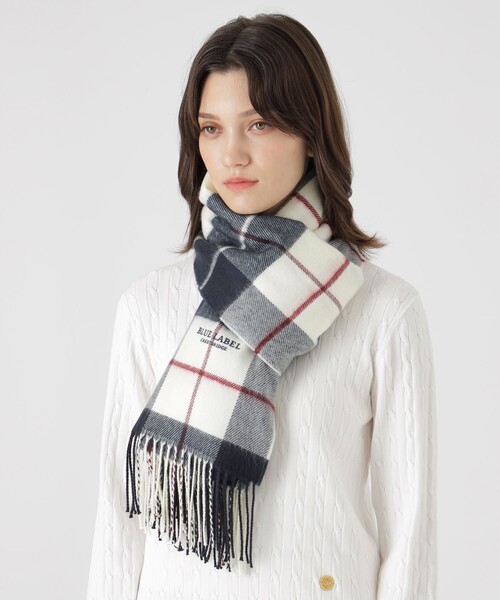 BLUE LABEL CRESTBRIDGE（ブルーレーベルクレストブリッジ）の「アクリルチェックストール（マフラー・レディース・ブルー系その他2/ライトピンク/ネイビー・FREE）」の2枚目の写真