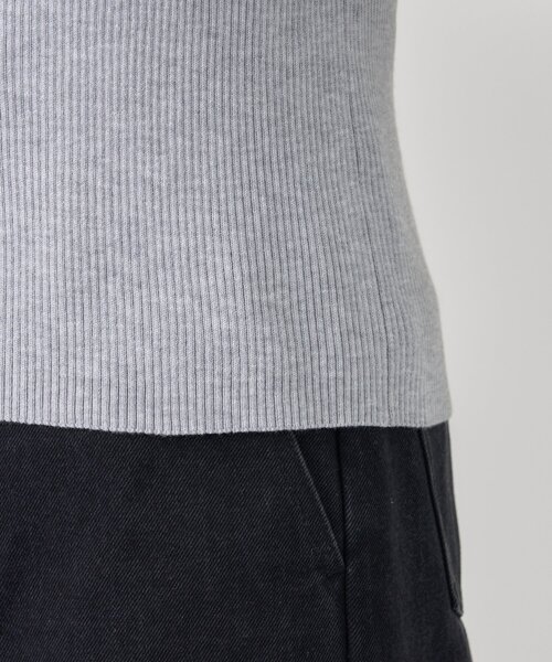 mystic(ミスティック)の「【4色展開◎】プレート付きクルーリブニット(ニット/セーター・レディース・ブラック/ブラウン/グレー/アイボリー・FREE)」の17枚目の写真