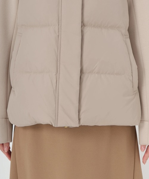 STRAWBERRY-FIELDS（ストロベリーフィールズ）の「スムースタフタ*カットBD_ジャージドッキングダウン（ダウンジャケット/コート・レディース・ベージュ/ブラック・2）」の12枚目の写真