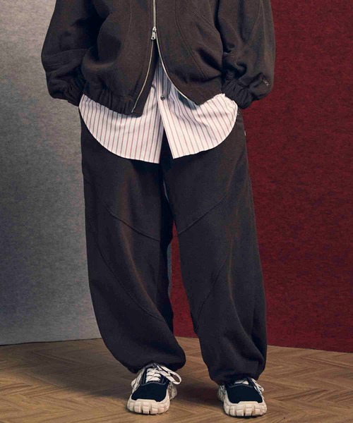 MAISON SPECIAL(メゾンスペシャル)の「《UNISEX》POLATEC Wide Fleece Pants/ポーラテックワイドフリースパンツ【MAISON SPECIAL/メゾンスペシャル】■セットアップ対応■(スウェットパンツ・メンズ・ブラック/チャコールグレー/ブラウン・0/1/2)」の3枚目の写真