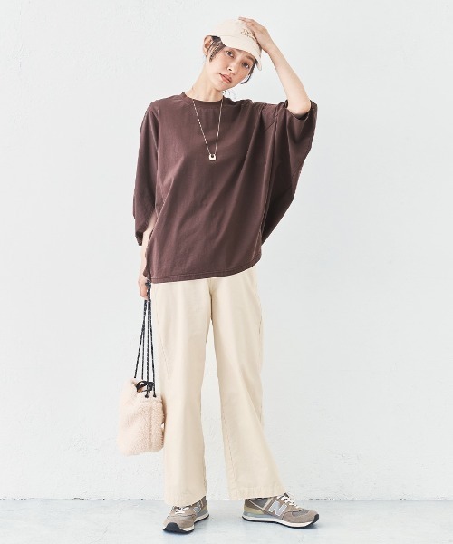 and myera(アンド マイラ)の「and myera ドルマンスリーブTトップス(Tシャツ/カットソー・レディース・ブラック/グレー/ブラウン・LL/L/M/S)」の16枚目の写真