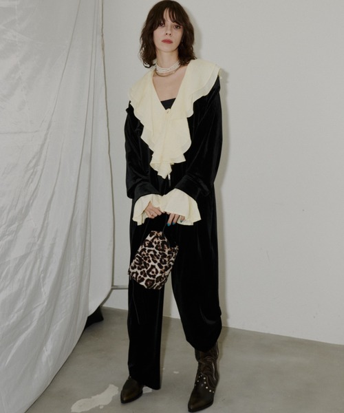 yae(ヤエ)の「Sheer ruffle frill blouse / シアーラッフルフリルブラウス(シャツ/ブラウス・レディース・ブラック/ライトブルー/イエロー・FREE)」の4枚目の写真