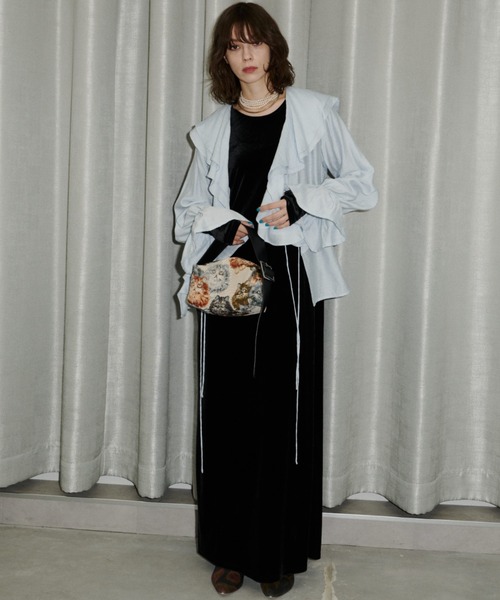 yae(ヤエ)の「Sheer ruffle frill blouse / シアーラッフルフリルブラウス(シャツ/ブラウス・レディース・ブラック/ライトブルー/イエロー・FREE)」の8枚目の写真