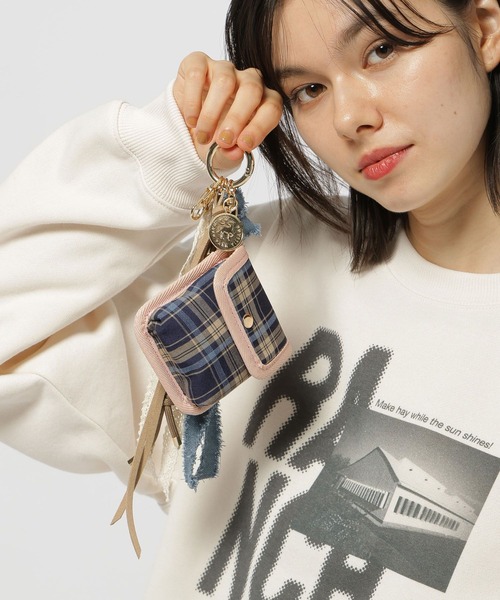 niko and...（ニコアンド）の「【NASU FARM VILLAGE】ポーチチャーム（ネックレス・レディース・ダークブラウン/ライトブルー/ピンク・0）」の7枚目の写真