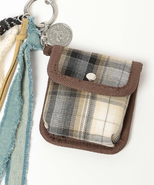 niko and...（ニコアンド）の「【NASU FARM VILLAGE】ポーチチャーム（ネックレス・レディース・ダークブラウン/ライトブルー/ピンク・0）」の11枚目の写真