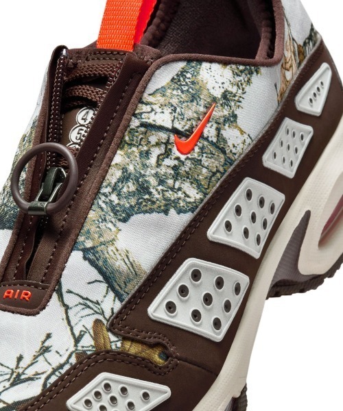 NIKE(ナイキ)の「NIKE Air Max Sndr(ナイキ ウィメンズ エア マックス SNDR)(スニーカー・レディース・ブラウン系・23cm/23.5cm/24cm/24.5cm/25cm/25.5cm/26cm/26.5cm/27cm/27.5cm/28cm/28.5cm/29cm)」の9枚目の写真