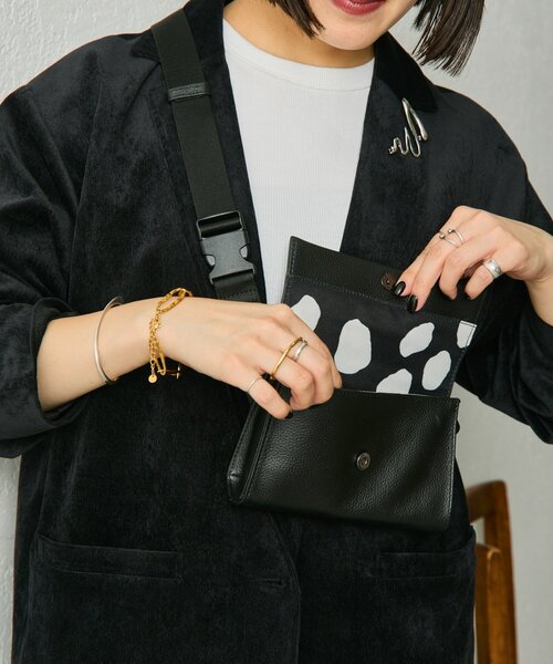 ear PAPILLONNER(イアパピヨネ)の《インフルエンサーuchida企画/本革》ミニワイドテープショルダーバッグ(その他)