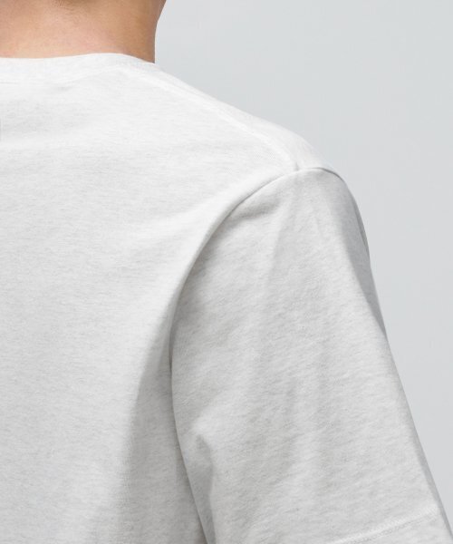 MUSINSA STANDARD（ムシンサスタンダード）の「ベーシッククルーネックTシャツ[オートミール]（Tシャツ/カットソー・メンズ・その他・XXX-LARGE/SMALL/MEDIUM/LARGE/X-LARGE/XX-LARGE）」の5枚目の写真