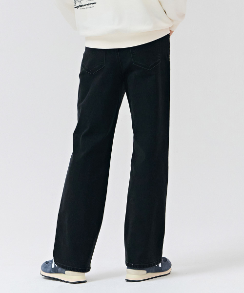CHASECULT(チェイスカルト)の「男性 ブラック ウォッシング ワイド デニムパンツ-DERK2316B03(デニムパンツ・メンズ・ブラック・70/76/82/86)」の4枚目の写真