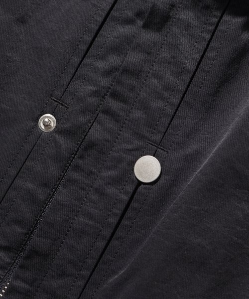 MASSNOUN(マスノウン)の「ストレインメッシュアップインバーテッドジャケットMFTJK003-BK(ナイロンジャケット・レディース・その他・LARGE/MEDIUM)」の5枚目の写真